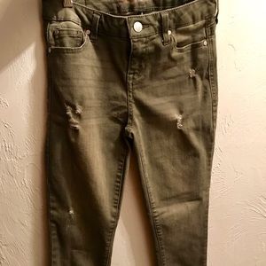 Celebrity Pink olive green ripped jeans👖